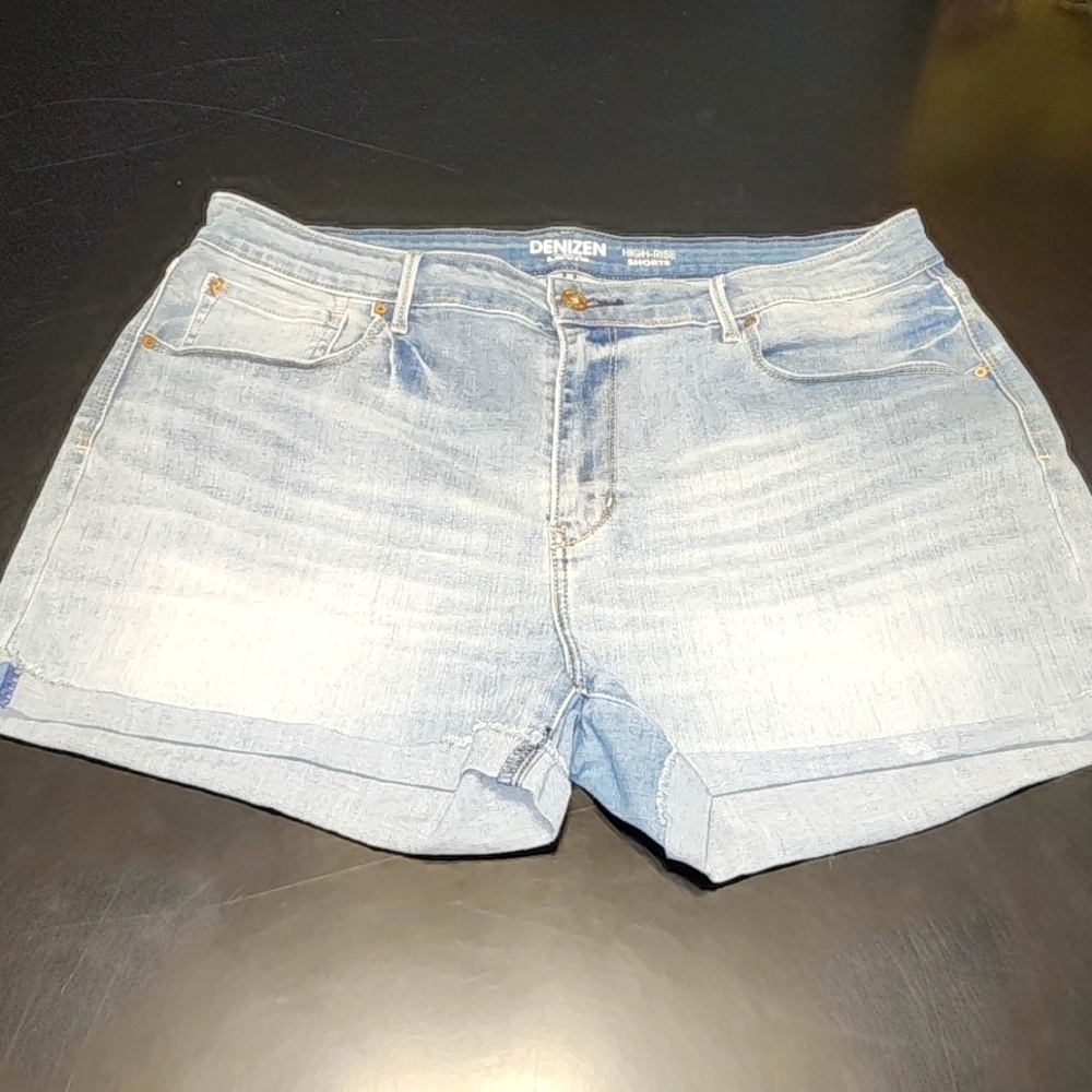 Denizen from Levi's Women's Blue Denim Shorts Sz 18